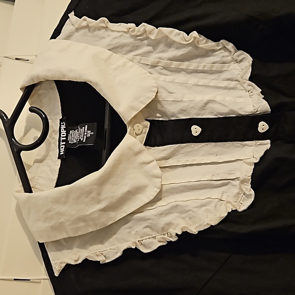 Hot Topic Goth Lolita-ish Black and White Short-Sleeve Dress - Picture 3 of 9